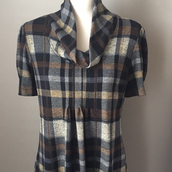 Short Sleeve Plaid Cowl Neck Dress - Picture 4 of 5